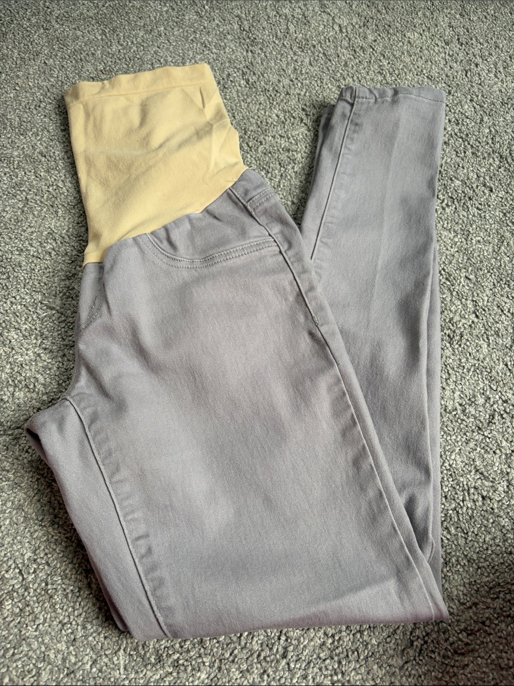 Women’s Gray Maternity Jeans